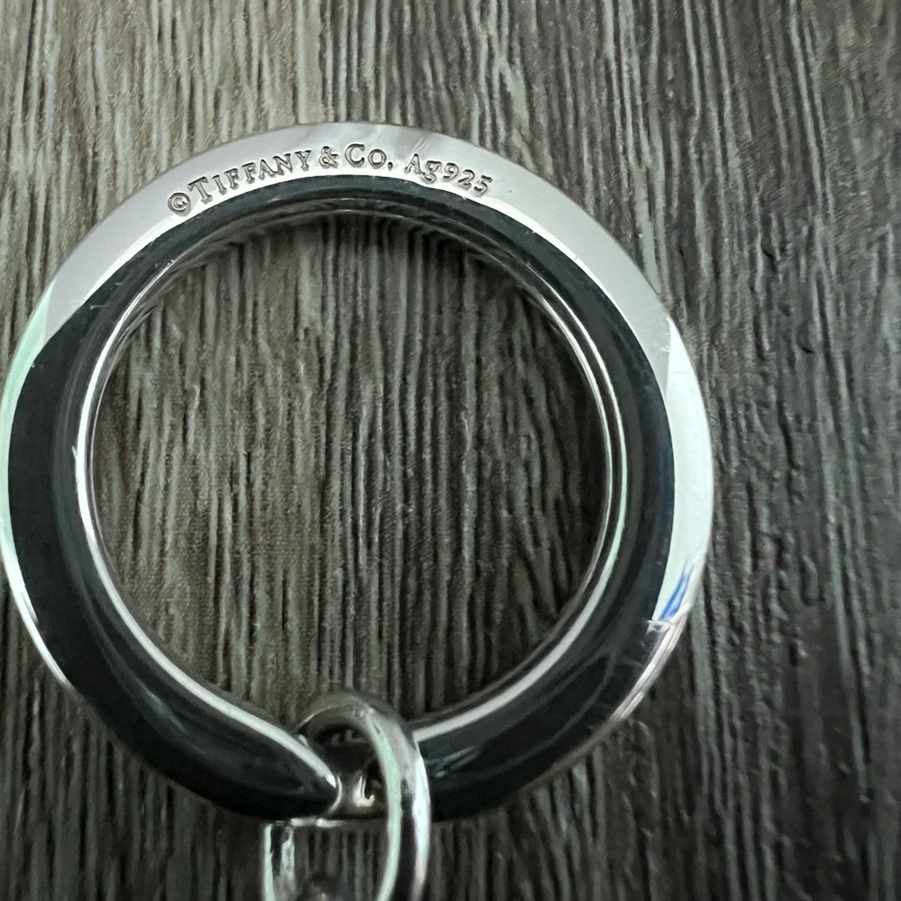 Tiffany & Co. keychain‎